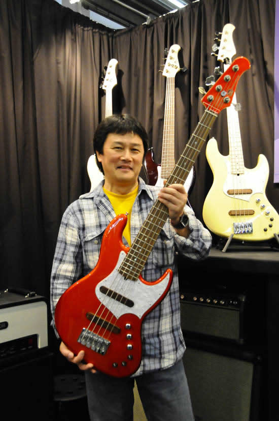 Bass Professor Musik Messe 2011 - Xotic