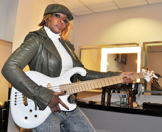 Mary J Blige - Bass Professor Bass Talk 2011 - Ritter Bass