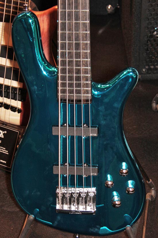 mb_js_warwick_robert_trujillo_sig_turqoise_blue_800