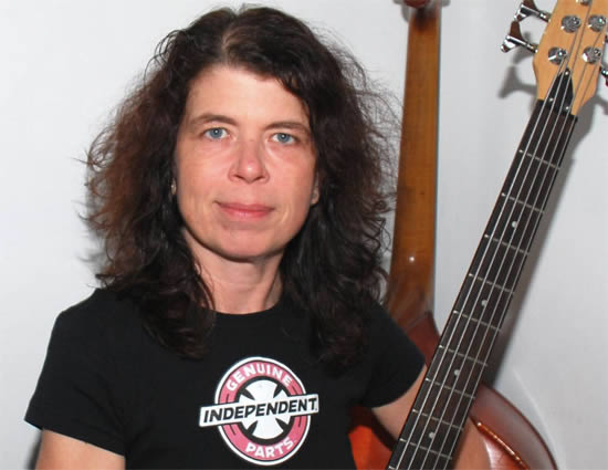 Bass Professor 5/2011 Lady on Bass: Susanne Peusqens