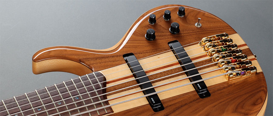 Bass Professor 4/2013 Ausgabe 71, Test: IBANEZ BTB7 NT