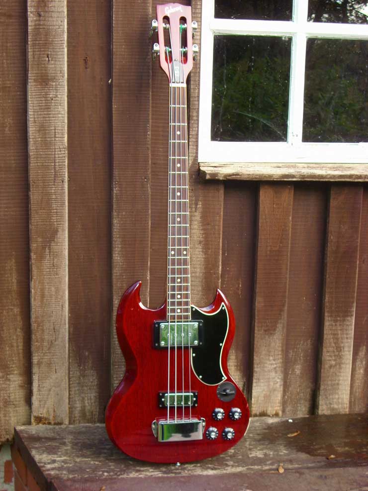 Bass Professor 2/2014, BASSMUSEUM Gibson EB-3