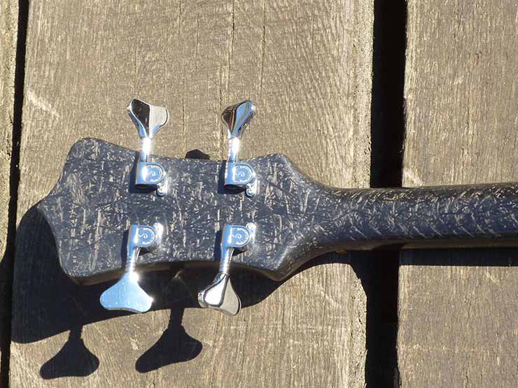 BassMuseum: Alembic Series I Short Scale LEDs Graphite Neck 1981