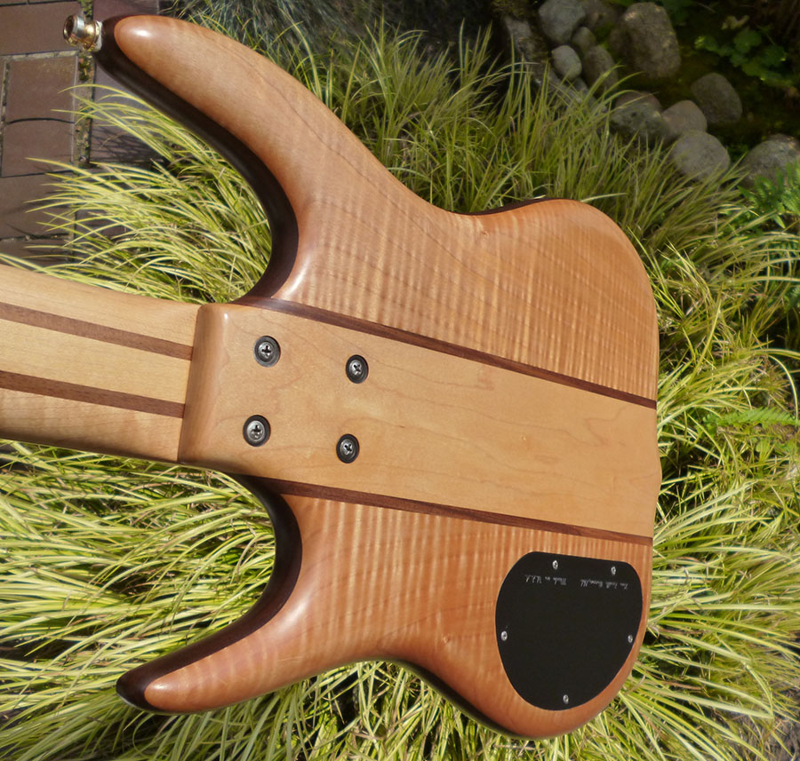 Ken Smith Chuck Rainey 5 String Striped Maple Top von 1996
