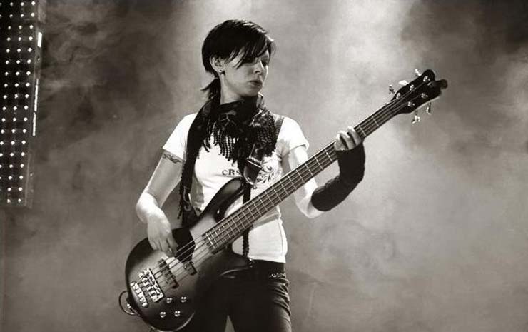 Bass Professor 1/2015 - Ausgabe 78, Alexandra Merl Bass Professor 1/2015 - Ausgabe 78, Alexandra Merl