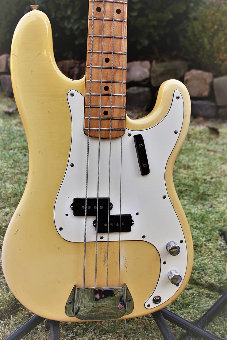 Bass Professor 5/2016, Ausgabe 87. BassMuseum: Fender Precision Bässe 1972 Olympic White Fretless und Bird´s Eye Maple Neck fretted
