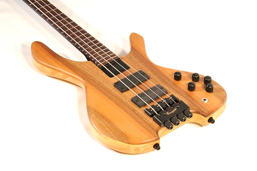 Bass Professor 5/2016, Ausgabe 87. Test: BOGART Deluxe IV Headless