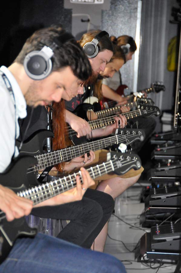 Bass Professor 3/2017;  Story: YAMAHA neue BB-Bässe - Mailand Bass Professor 3/2017;  Story: YAMAHA neue BB-Bässe - Mailand