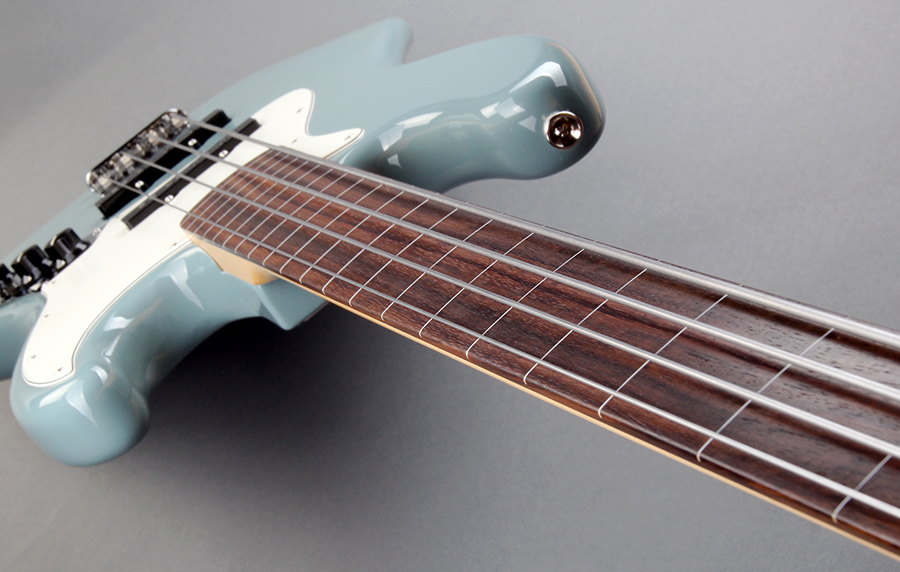 Bass professor 4/2017. Ausgabe Nr.91, test: FENDER American Professional Jazz Bass fretless