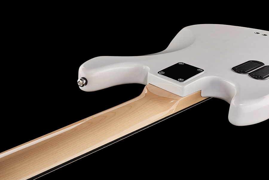 Bass Professor 4/2017. Ausgabe Nr.91, Test: SIRE MARCUS MILLER V7 Vintage