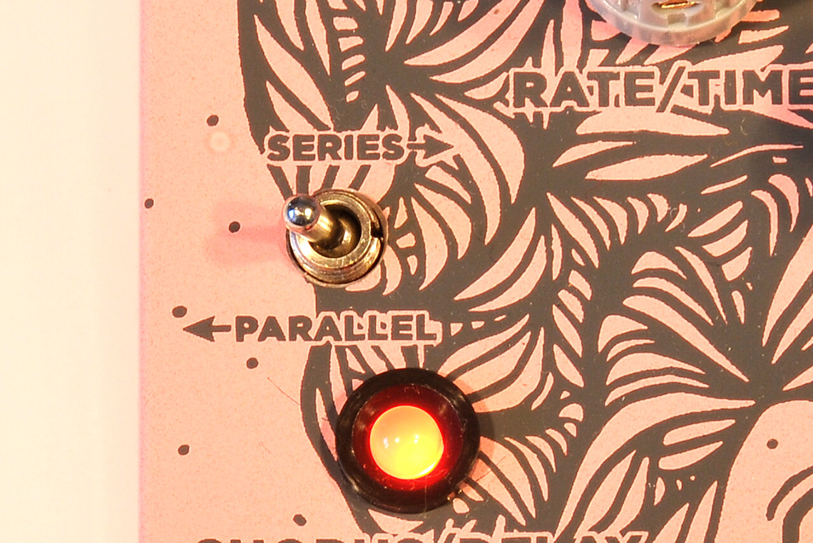 OLD BLOOD NOISE ENDEAVORS Excess Distortion Chorus /Delay.