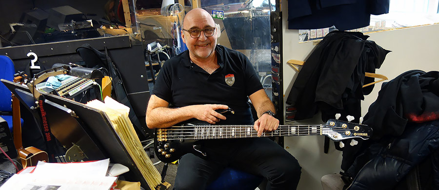 Bass Professor 4/2018, Story: Ian Stweat, Starlight Express