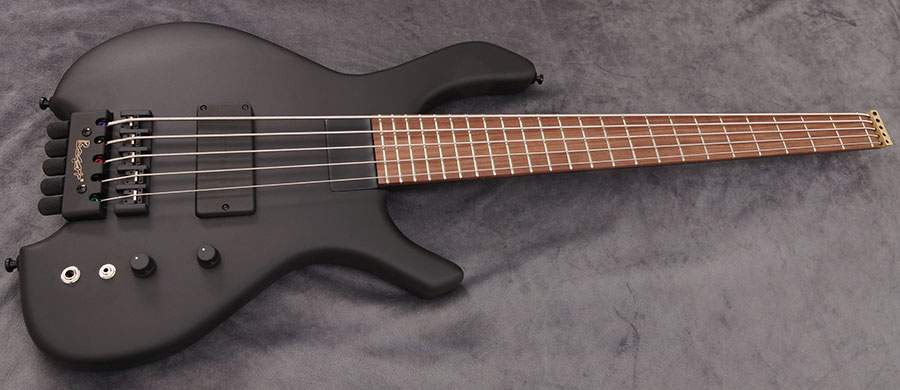 Bass Professor 4/2018, Test: SKC BOGART Kosmo V