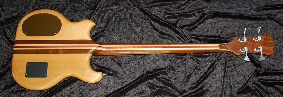 Bass Professor 5/2018, Ausgabe 96 - Bass Special: Alembic Bat Bass