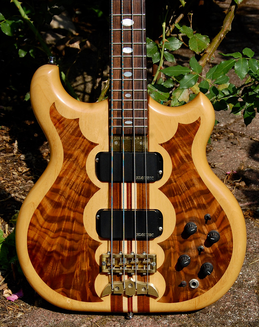 Bass Professor 5/2018, Ausgabe 96 - Bass Special: Alembic Bat Bass