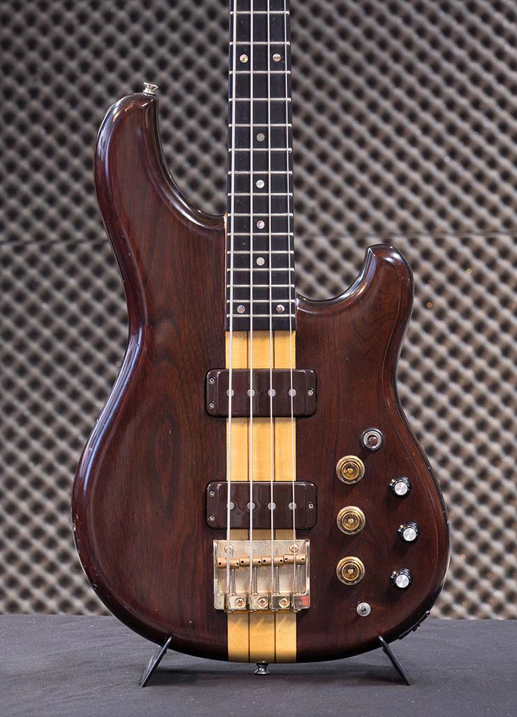 Bass Professor 1/2019, Ausgabe 97. BassMuseum: Musician Serie von Ibanez