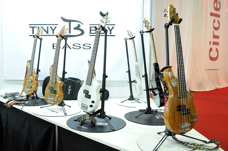Bass Professor 2/2019 - Ausgabe 98 - Musikmesse 2019 Bass Professor 2/2019 - Ausgabe 98 - Musikmesse 2019