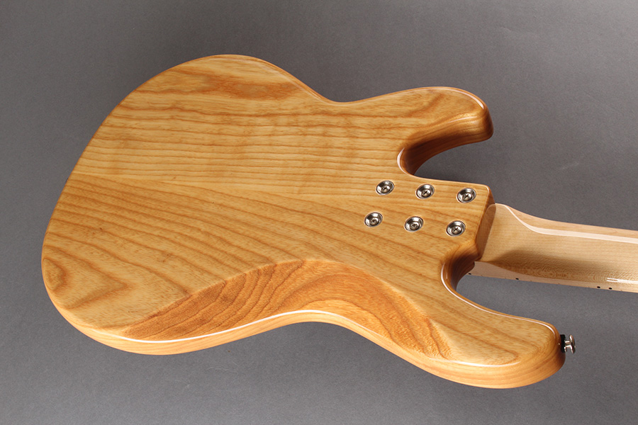 Bass Professor 2/2019, Test: G&L CLF RESEARCH L-1000