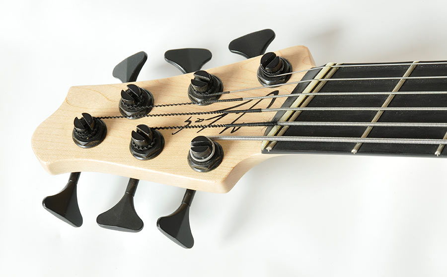 Jozsi Lak Selma 6-String Multiscale Jozsi Lak Selma 6-String Multiscale