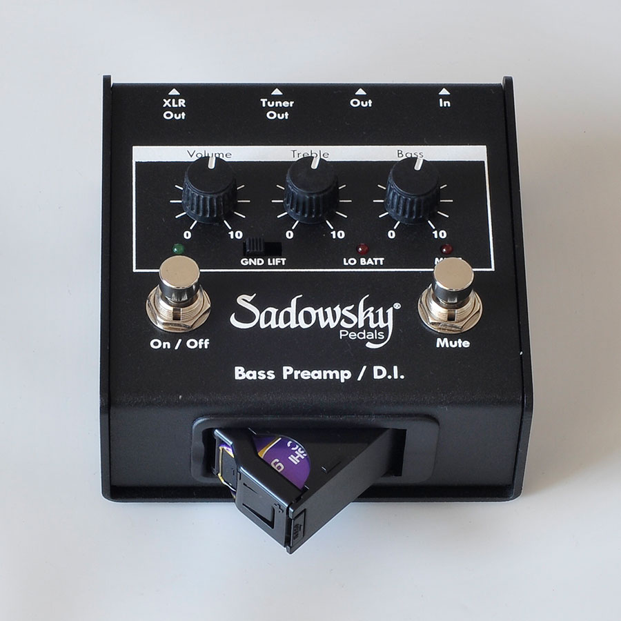 Bass Professor 2/2020, Ausgabe 102. Test: Sadowsky Outboard Bass Preamps