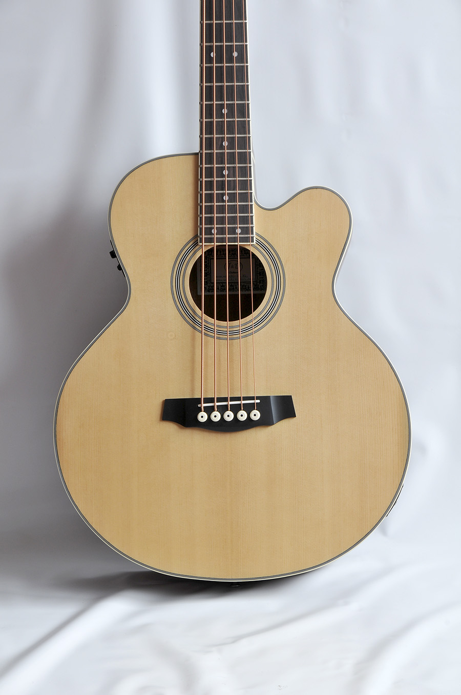 Bass Professor 3/2020. Ausgabe 103. Test: Jack & Danny ABG-1c und ABG-5c