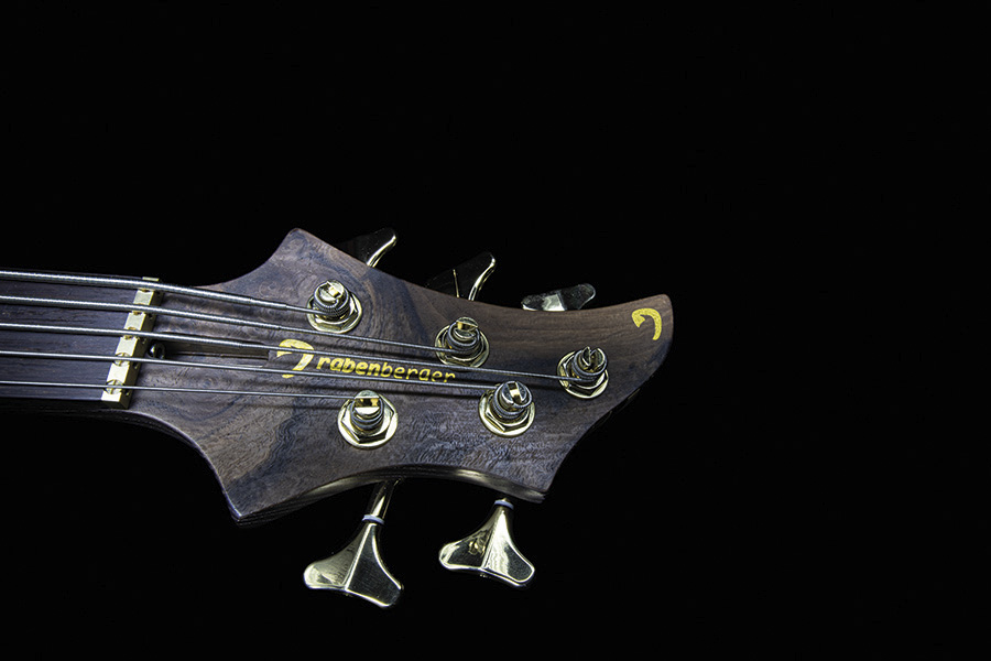 Bass Professor 3/2020, Ausgabe 103. Test: Rabenberger Hornbass 5