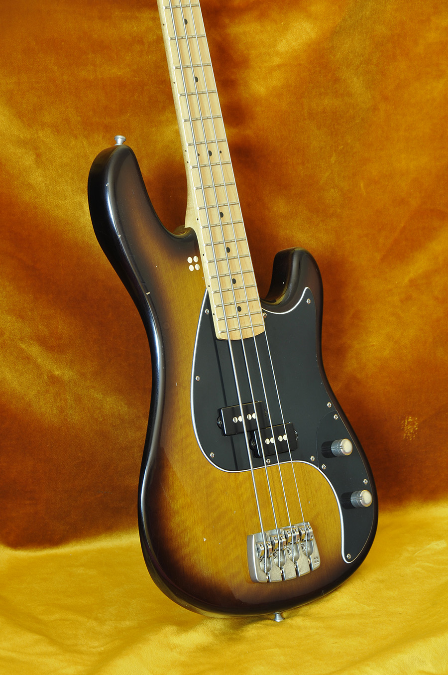 Bass Professor 3/2020. Ausgabe 103. Test: Sandberg Lionel Short Scale