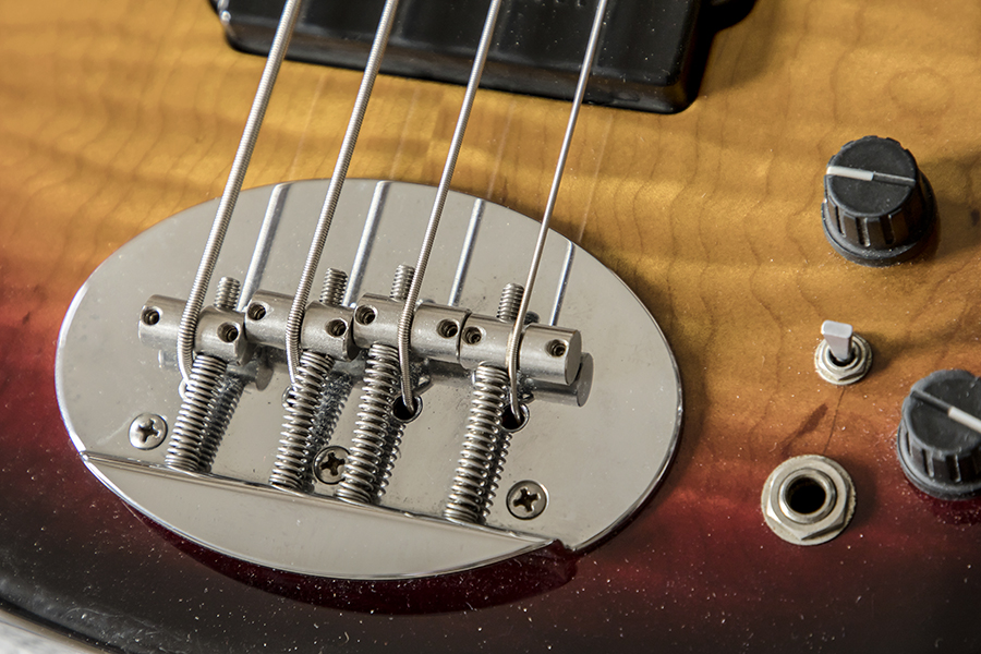 BassMuseum: Lakland 4-94 DeLuxe